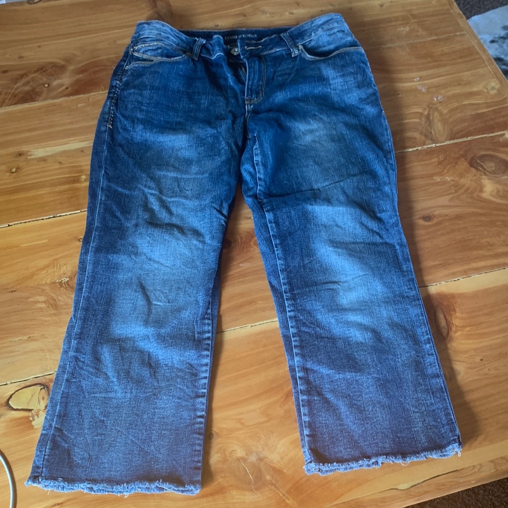 Like new Maurice’s cropped jeans size 9/10